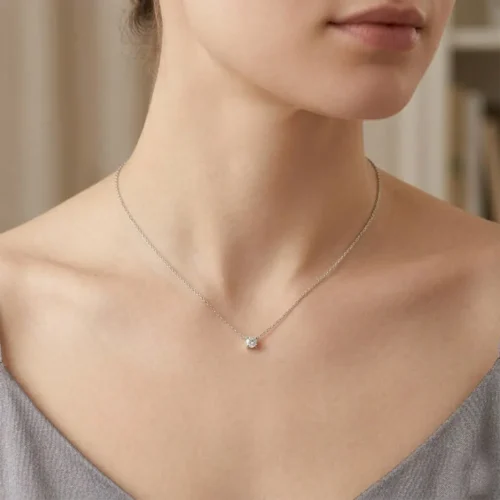 Pandantiv din aur alb cu diamant