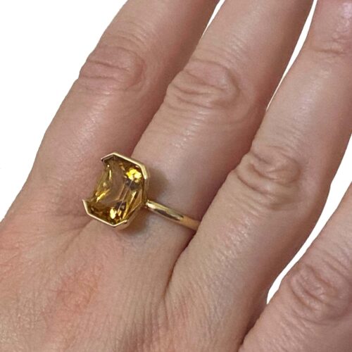 12 Greșeli frecvente pe care trebuie să le eviți atunci când porți bijuterii