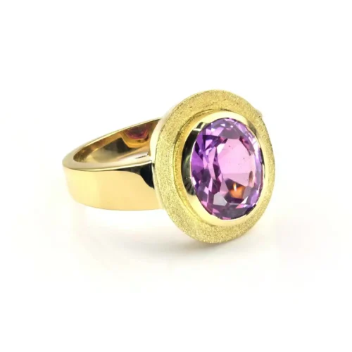 Inel din aur galben cu ametist