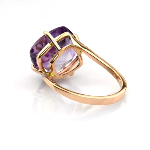 Inel din Aur cu Ametist Cushion