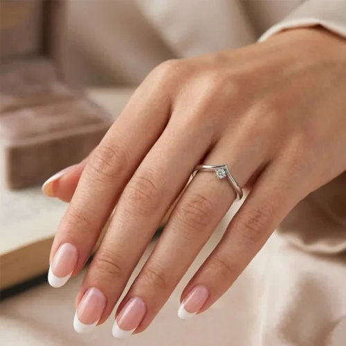 inel din aur alb de 14K cu diamant (0.05 ct)mana IL256